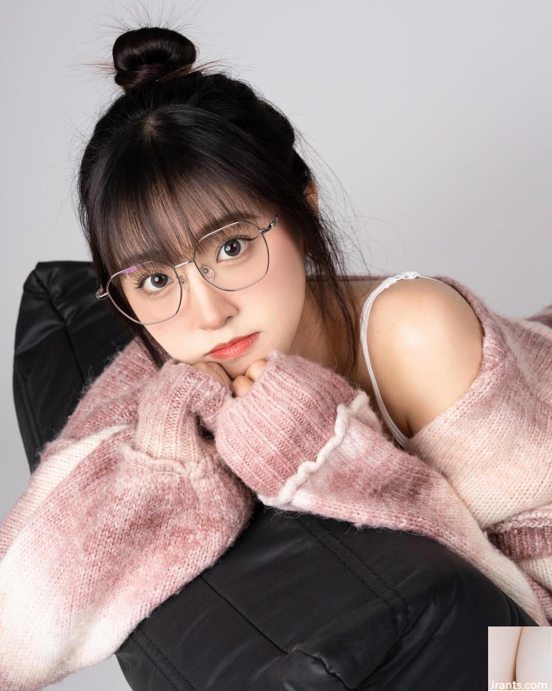 Cô gái ngọt ngào to lớn “Dae C” Hình dáng nóng bỏng đang bắt mắt và quyến rũ (10p) - Ảnh 1