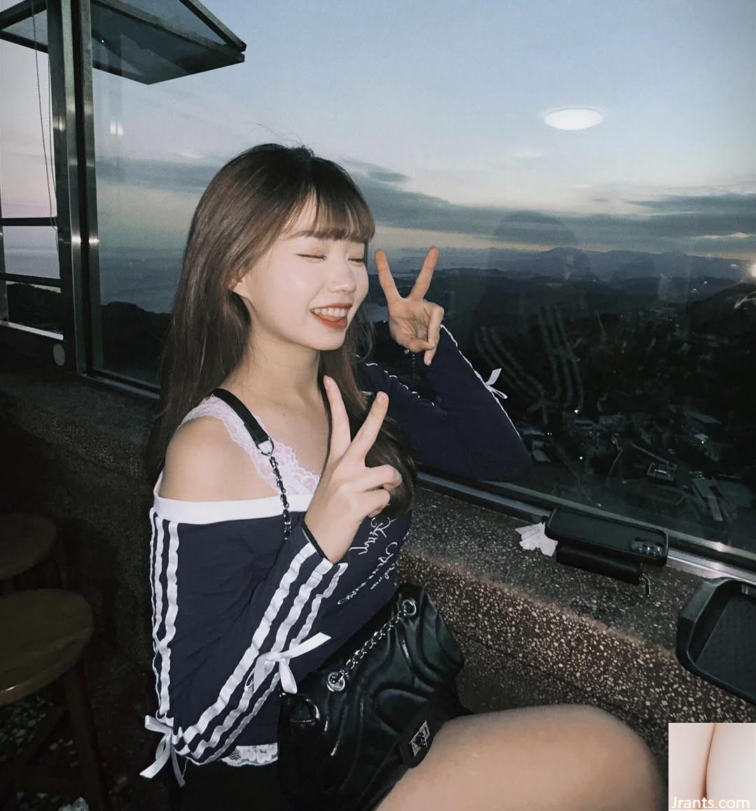 “Zi. Zi Ting” có đôi mắt to và rất dễ thương, ngọt ngào … nụ cười thật duyên dáng (10P) - Ảnh 10