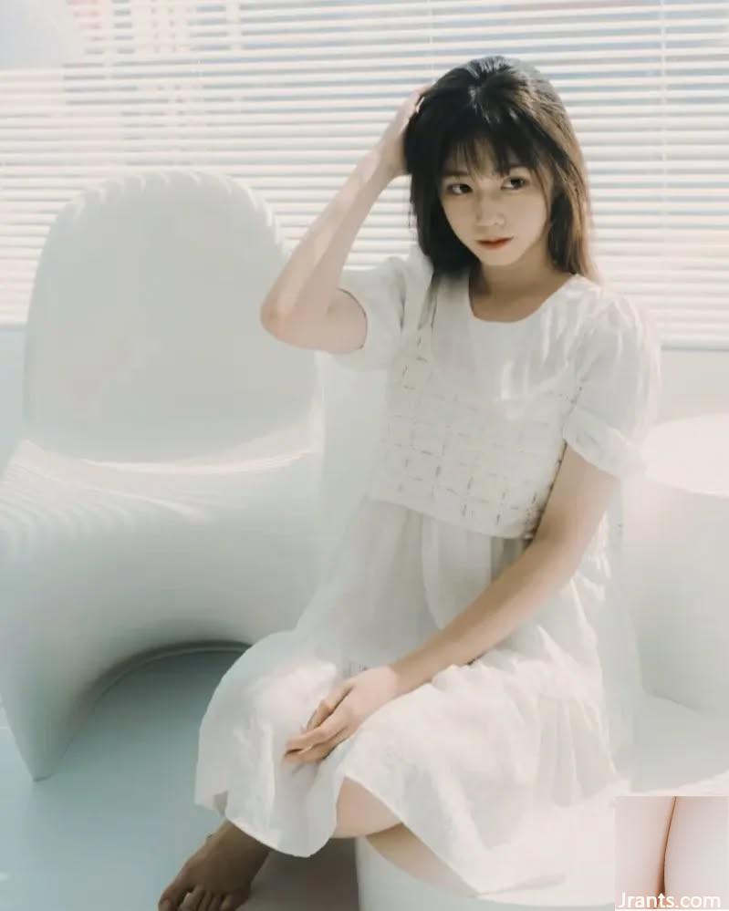 “Zi. Zi Ting” có đôi mắt to và rất dễ thương, ngọt ngào … nụ cười thật duyên dáng (10P) - Ảnh 6