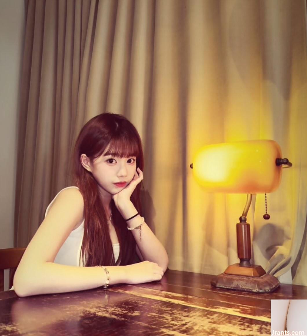 “Zi. Zi Ting” có đôi mắt to và rất dễ thương, ngọt ngào … nụ cười thật duyên dáng (10P) - Ảnh 9