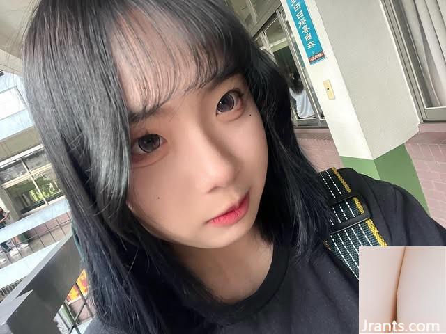 Sexy Stunner “Ice Blueberry Jelly” đầy quyến rũ (10p)