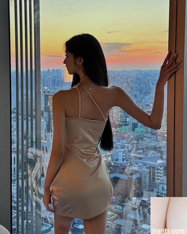 “Miaozhi” giống như nữ anh hùng trong anime (10p)