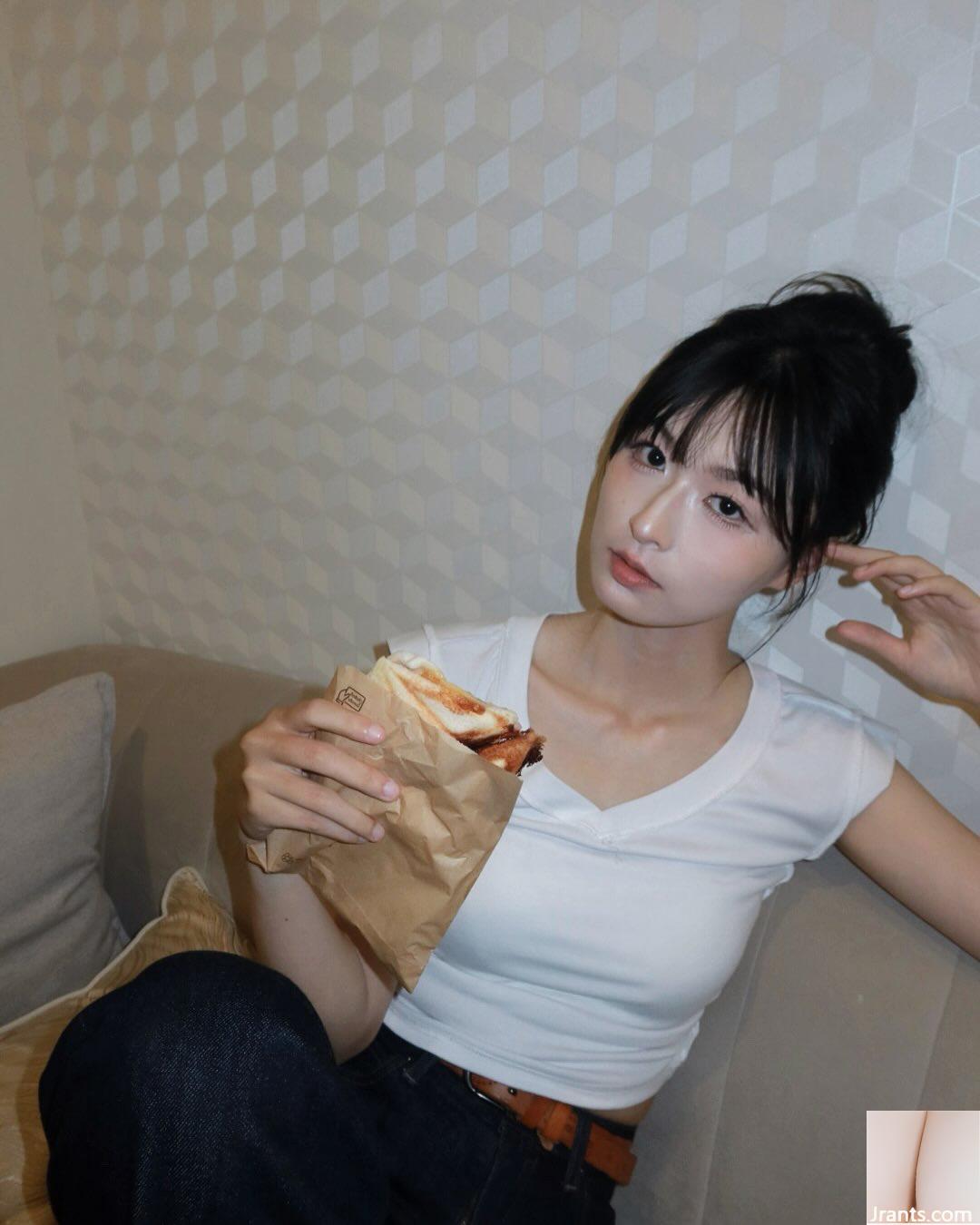 Khuôn mặt xinh đẹp và ngọt ngào của “Chen Yi Ning” quá tốt và có cảm giác yêu đời (10P) - Ảnh 2