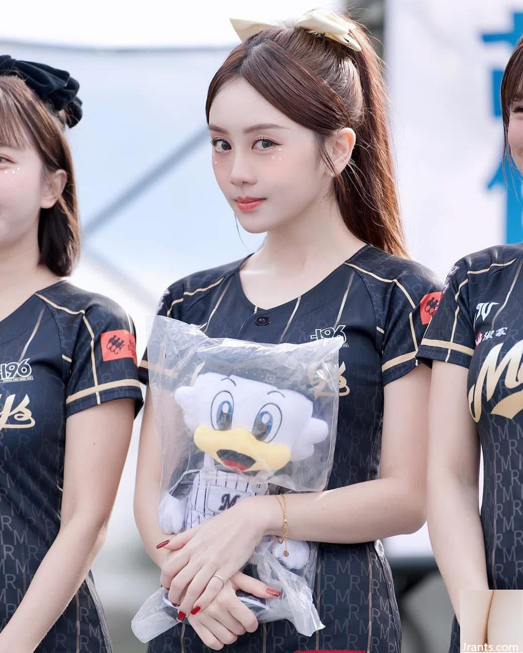 Vẻ ngoài ngọt ngào của “Ruotong” ẩn giấu thân hình quyến rũ (10P) - Ảnh 8