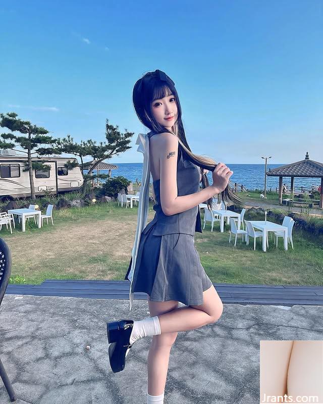 Cô gái xinh đẹp xinh đẹp “Ana Sinni” cho thấy hình dáng mềm mại và sự quyến rũ của cô ấy (10p) - Ảnh 7