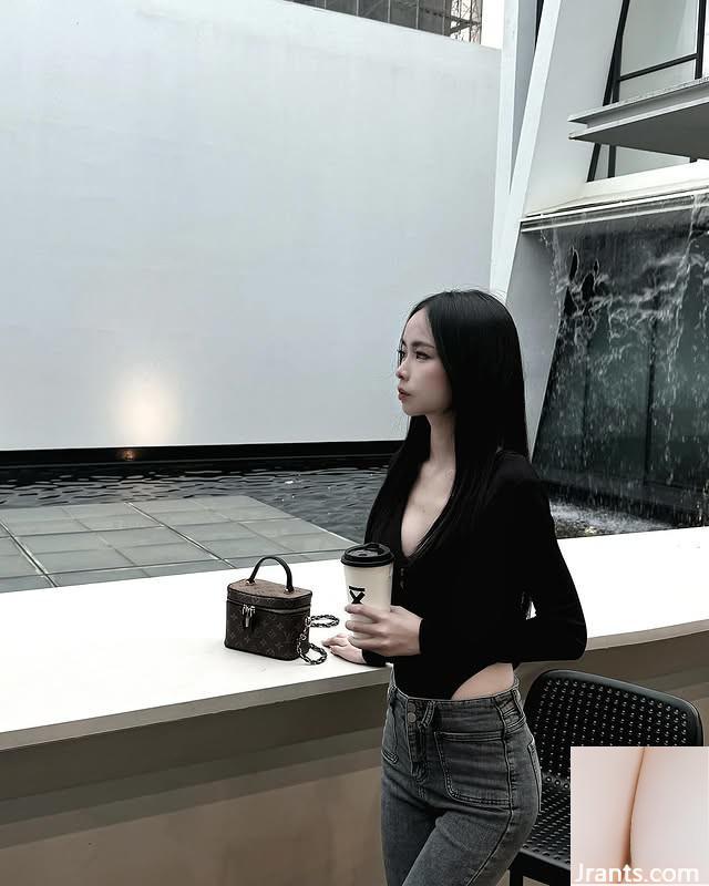 Cô gái gợi cảm và dễ thương “Mặt trăng” khiến mọi người cảm thấy rất tức giận (10p) - Ảnh 5