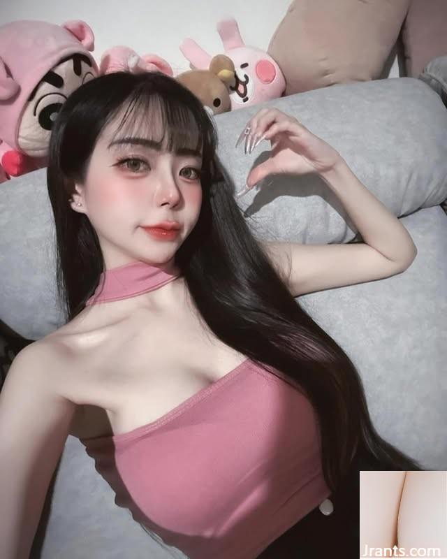 Cô gái thanh lịch với “sữa nhỏ” có cơ thể V-sexy sâu và được phơi bày (10p) - Ảnh 7