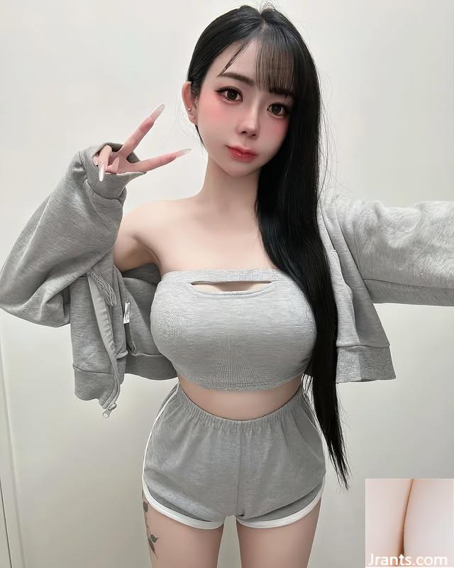 Cô gái thanh lịch với “sữa nhỏ” có cơ thể V-sexy sâu và được phơi bày (10p) - Ảnh 8