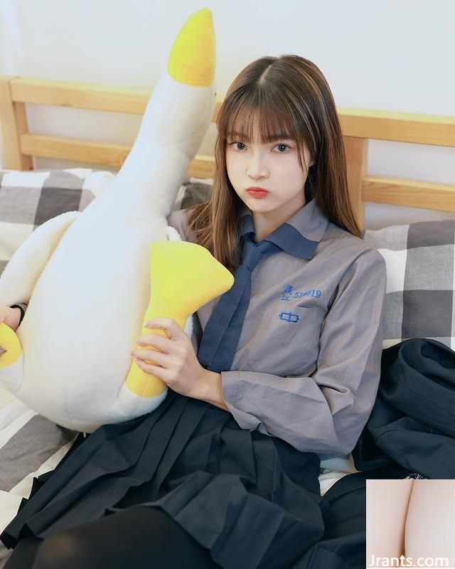 Cô gái bên cạnh “Jierong” đôi mắt to đầy điện (10p - Ảnh 3