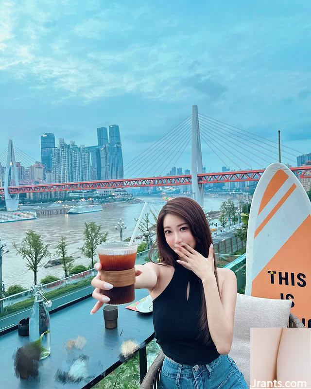 Khuôn mặt tinh tế và cơ thể đầy đặn “được nuôi dưỡng” để mê hoặc (10p) - Ảnh 10