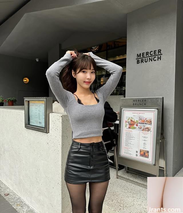 Tư thế em gái sinh đôi “77” cũng thanh tao như bất tử (10p)