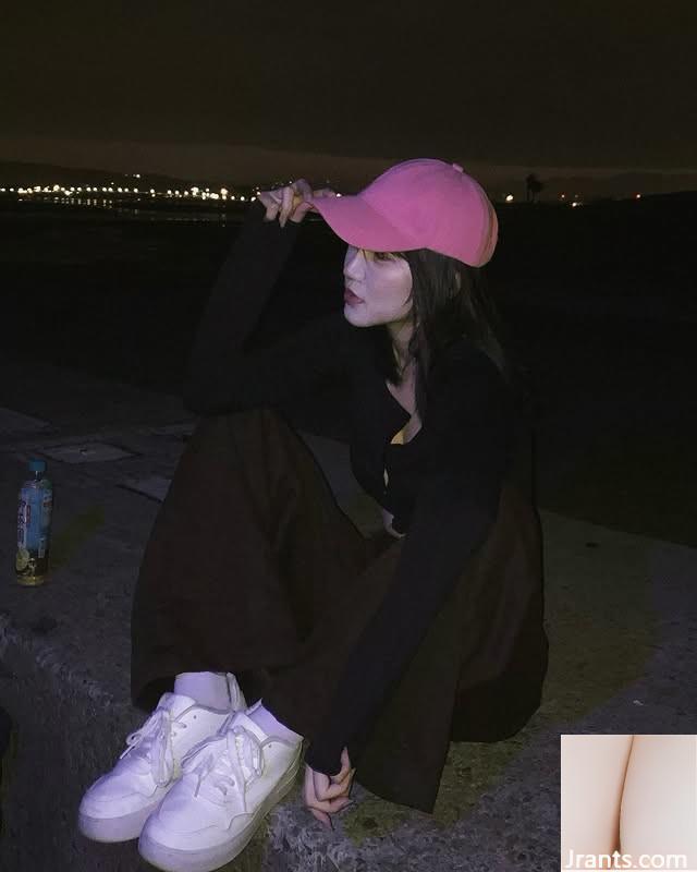 Thể hiện hình dáng đẹp và má uốn cong của bạn. T-won giàu có cho bạn bè khen ngợi w (10p) - Ảnh 8