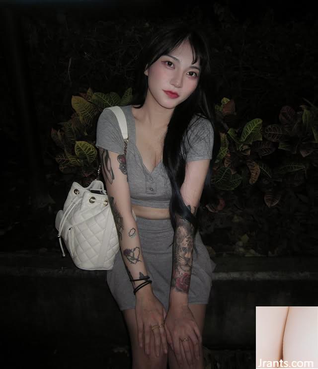 Thể hiện hình dáng đẹp và má uốn cong của bạn. T-won giàu có cho bạn bè khen ngợi w (10p) - Ảnh 9