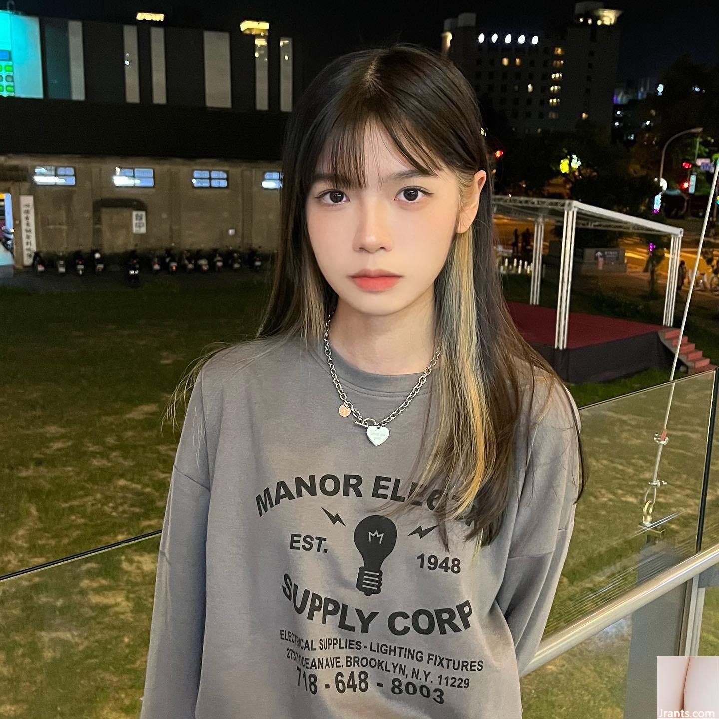 Cô gái bên cạnh rất hào hứng với tính khí và vẻ đẹp của mình (10p) - Ảnh 8