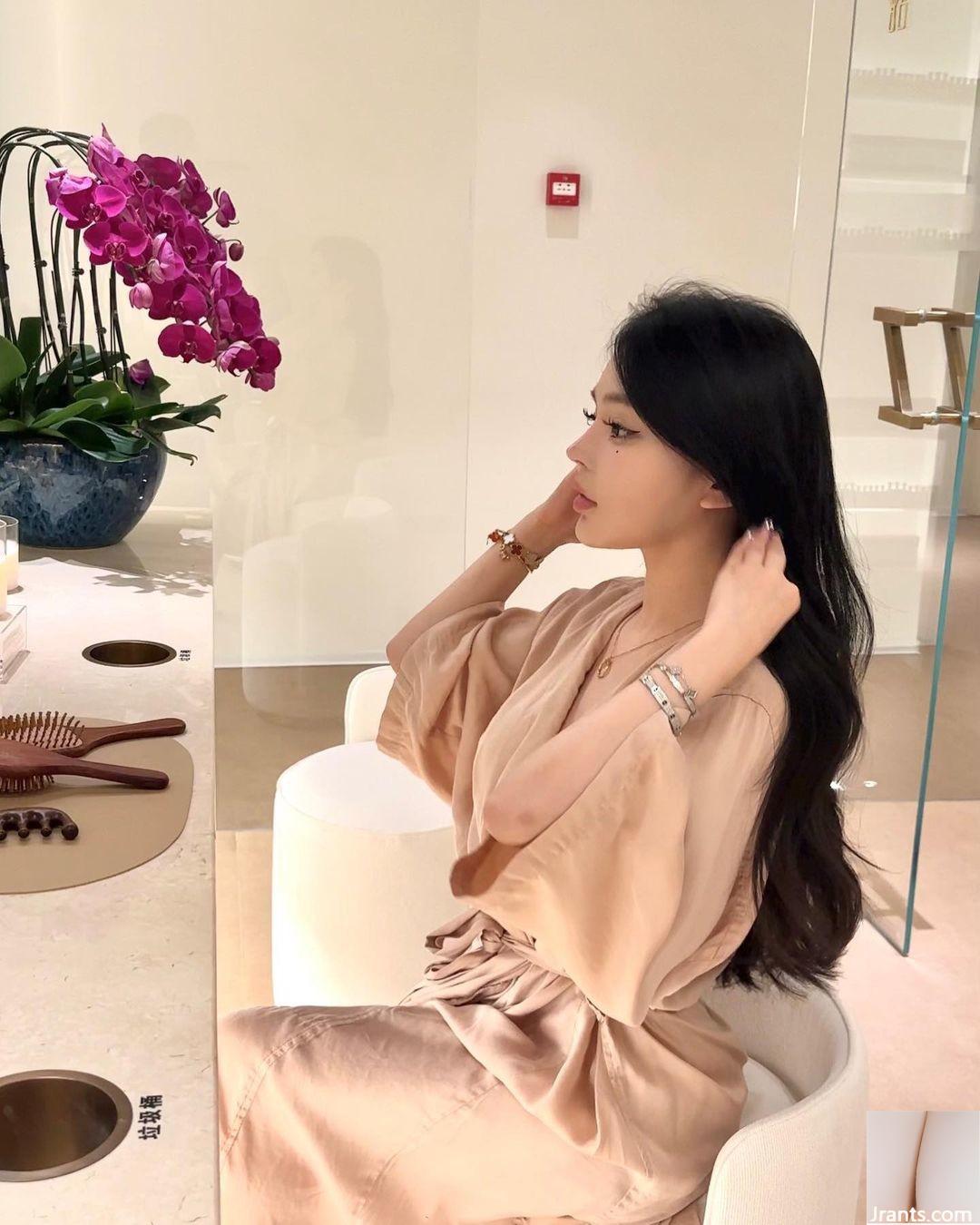 Cô gái siêu cay và ngọt ngào “Qian Hui” có tầm nhìn gây sốc quan điểm xấu xa (10p) - Ảnh 6