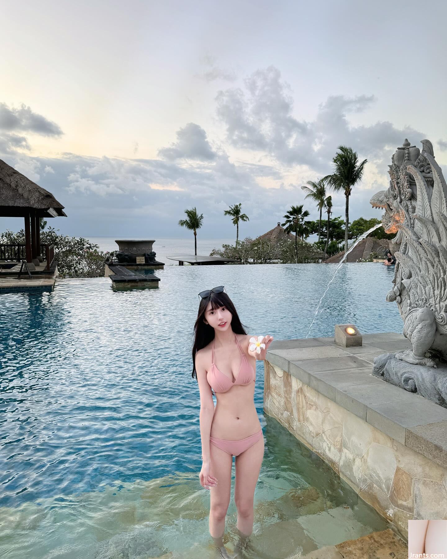 Bộ ngực đầy đủ tràn ra quan điểm xấu xa của “Zhen’er Anna” của Temptation (10p)