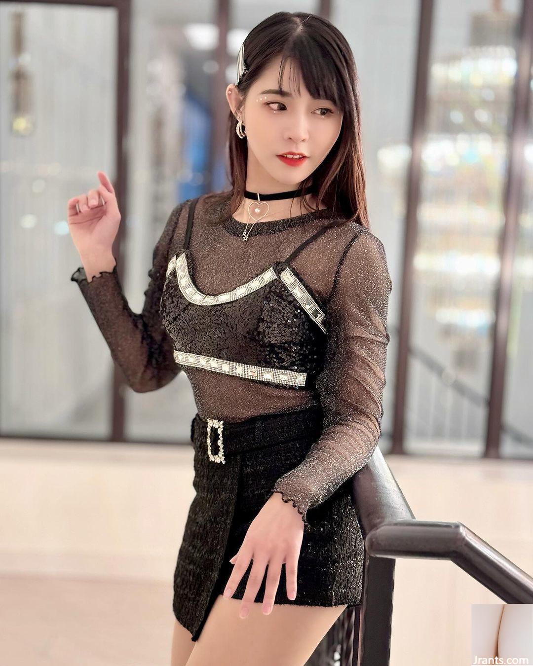 “Lu Xiaoqing” có một vòng eo gợi cảm và một món ăn sexy Eye Ăn kem (10p)