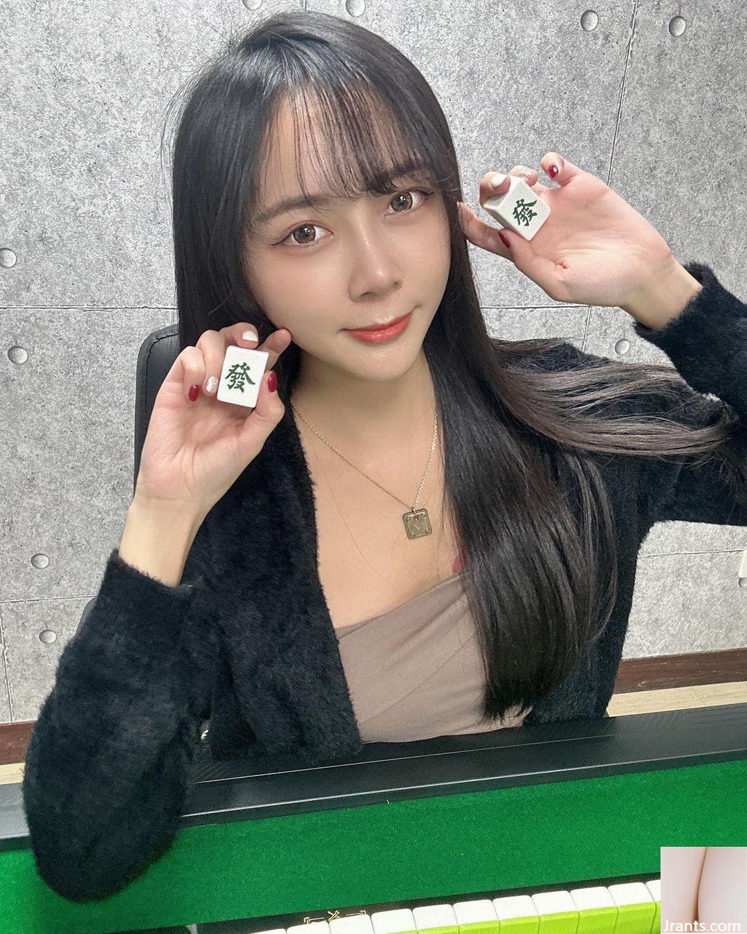 Người đẹp gợi cảm “Shi Shaoting” thể hiện đôi chân dài quyến rũ của cô ấy và khiến mọi người không thể cưỡng lại (10p)