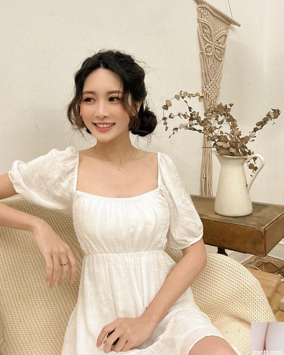 Cô gái ngọt ngào “Yun Yun’er” có một sự phạm lỗi của hình người của cô ấy và trông thật tuyệt khi cô ấy ở bên (10p) - Ảnh 9