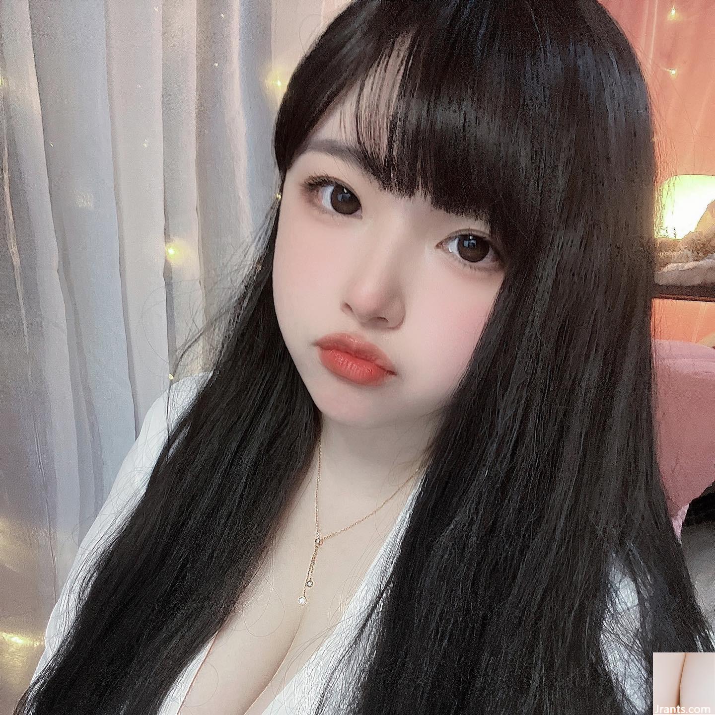 Ngực lớn và người yêu “Luyiyi” đầy các rãnh đầy đủ và sâu sắc rất hấp dẫn đến nỗi cư dân mạng không thể giữ lại (10p) - Ảnh 2