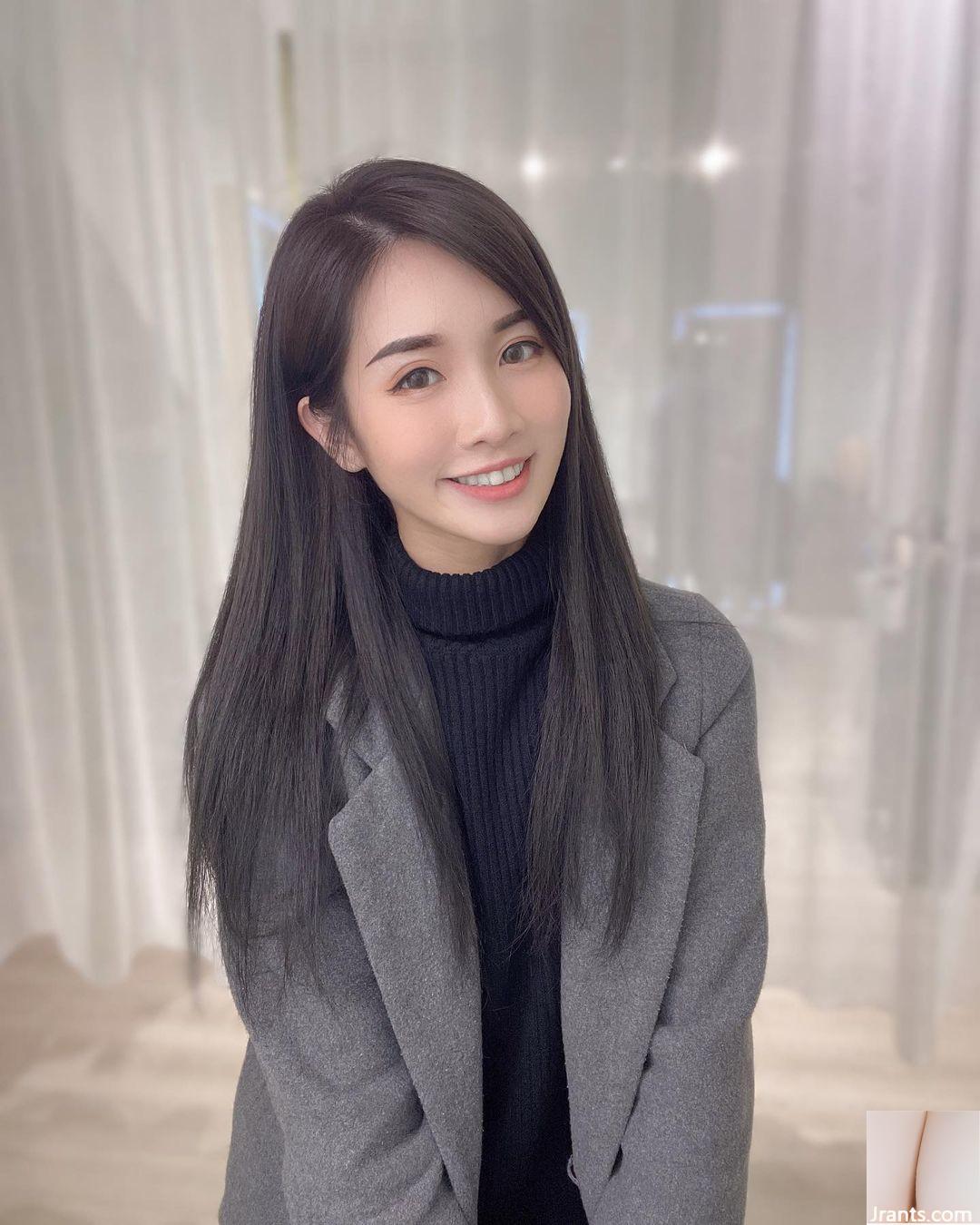 Cô gái cười “Yun Yun’er” có vẻ ngoài rất xấu xa trông thật tuyệt khi cô ấy ở bên (10p)