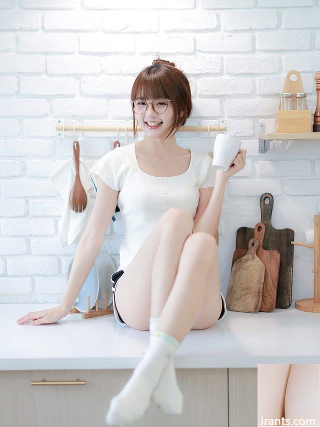 “Huahua” Biểu hiện thỏ trắng thuần khiết và bắt mắt và ngây thơ làm nổi bật mong muốn bảo vệ của bạn (10p)