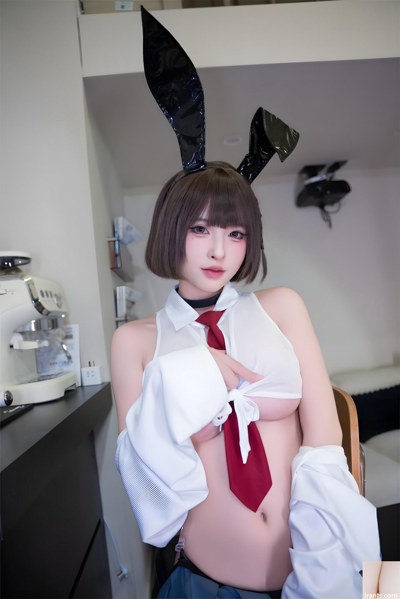 Yuno Shimizu xinh đẹp – Cô gái thỏ có váy ngắn (59p) - Ảnh 16