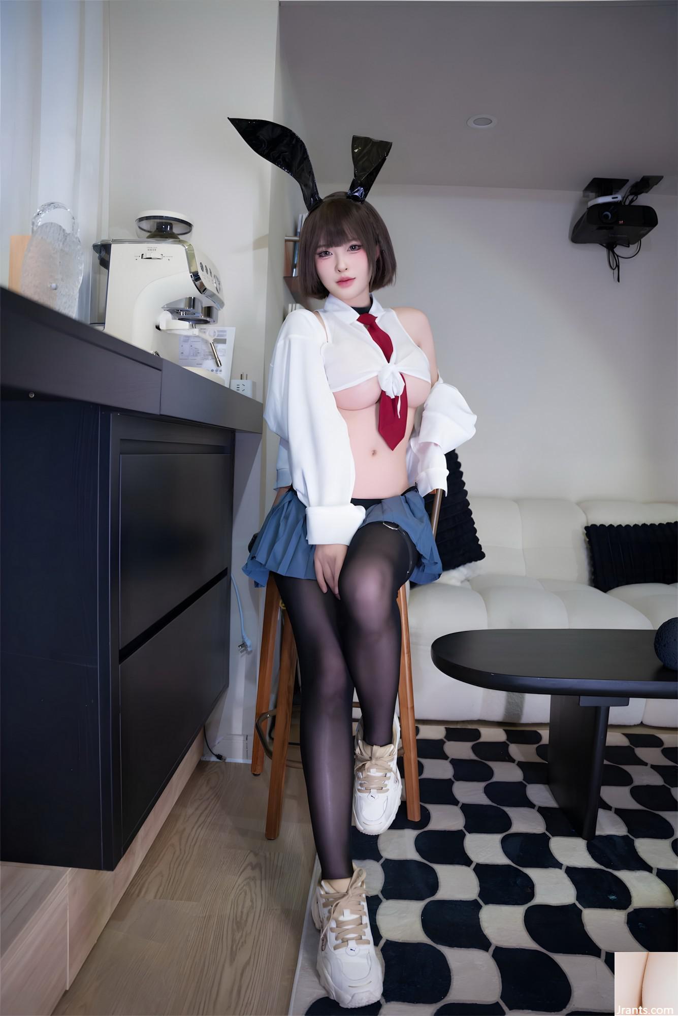 Yuno Shimizu xinh đẹp – Cô gái thỏ có váy ngắn (59p) - Ảnh 4