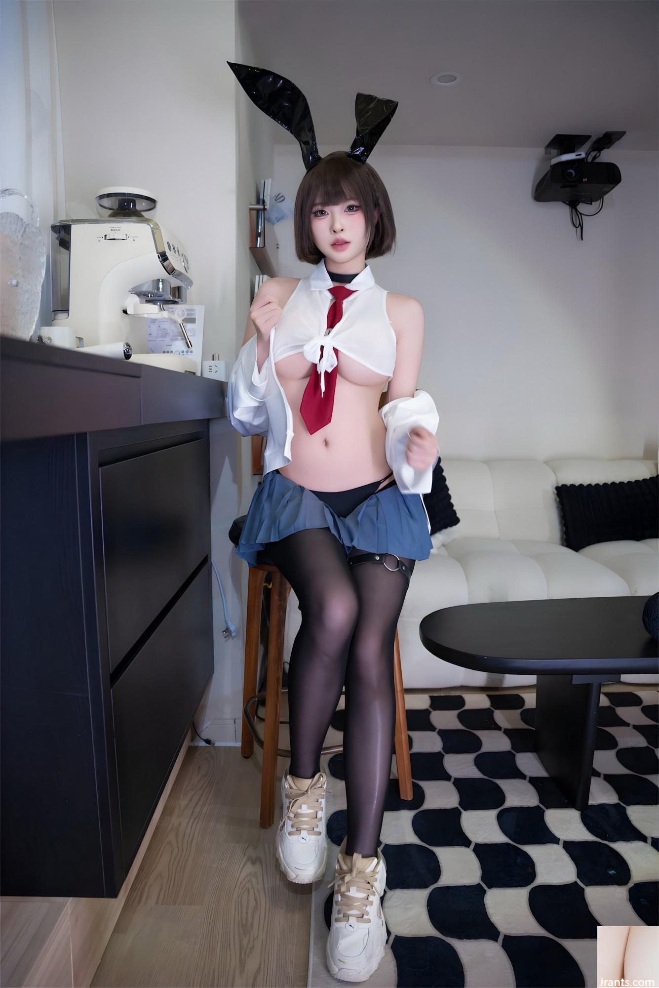 Yuno Shimizu xinh đẹp – Cô gái thỏ có váy ngắn (59p) - Ảnh 5