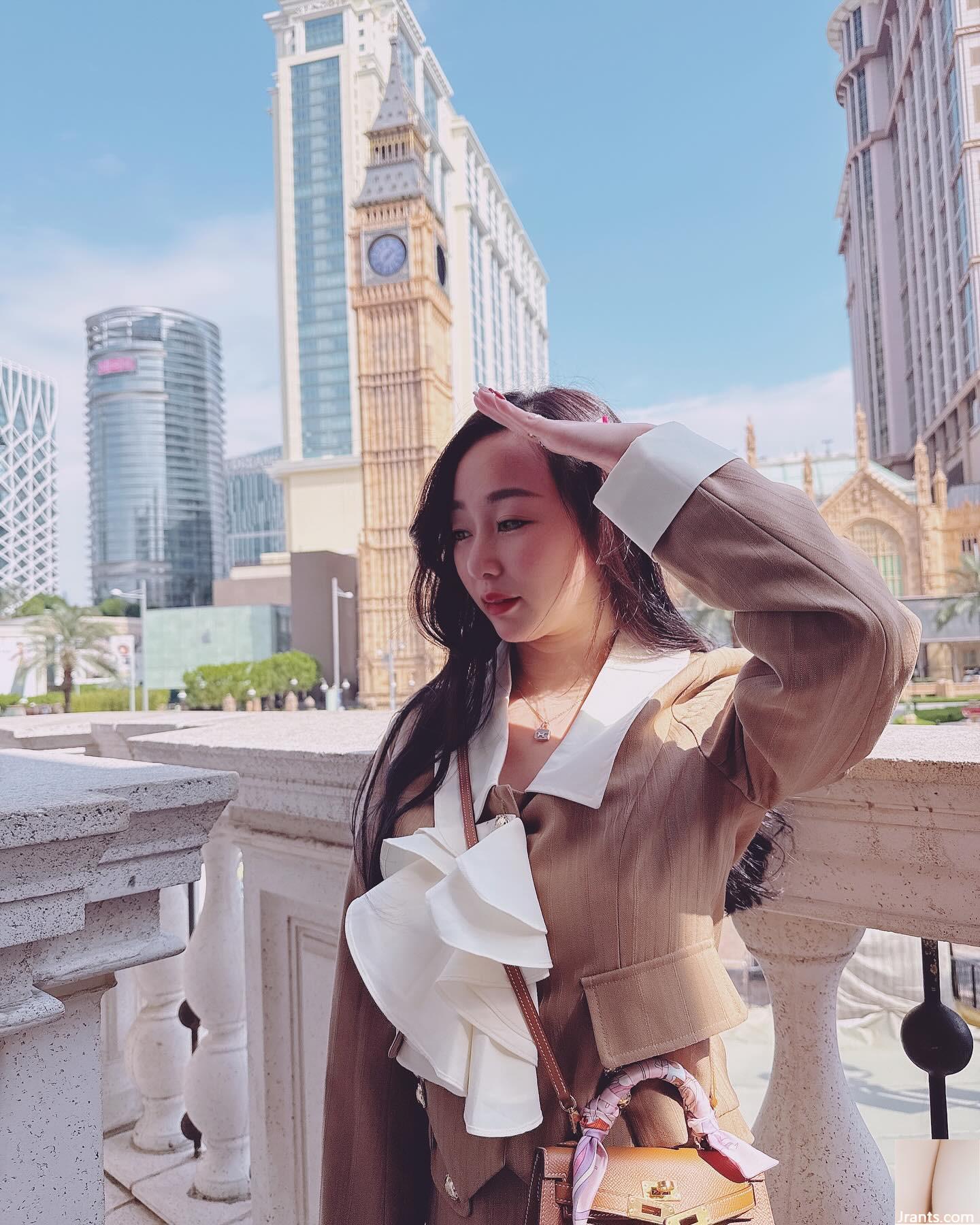 Demon nhỏ gợi cảm “Yuyuyu” Người lớn tuổi trên ngực anh ấy thật tuyệt vời (9p) - Ảnh 5