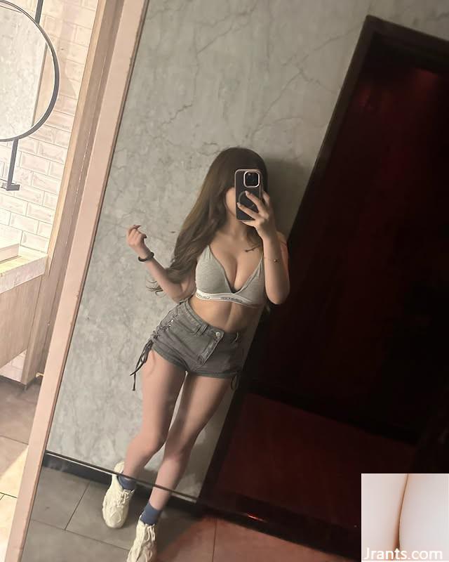 Cô gái ngọt ngào và xinh đẹp “Yuyu152” có một con số màu trắng và dịu dàng tuyệt vời (11p) - Ảnh 4