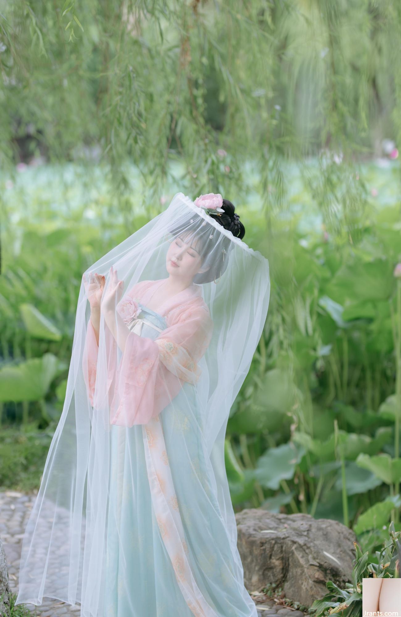 Nhịp điệu hoa sen Tang Fengzi Xiaoxun (28P)