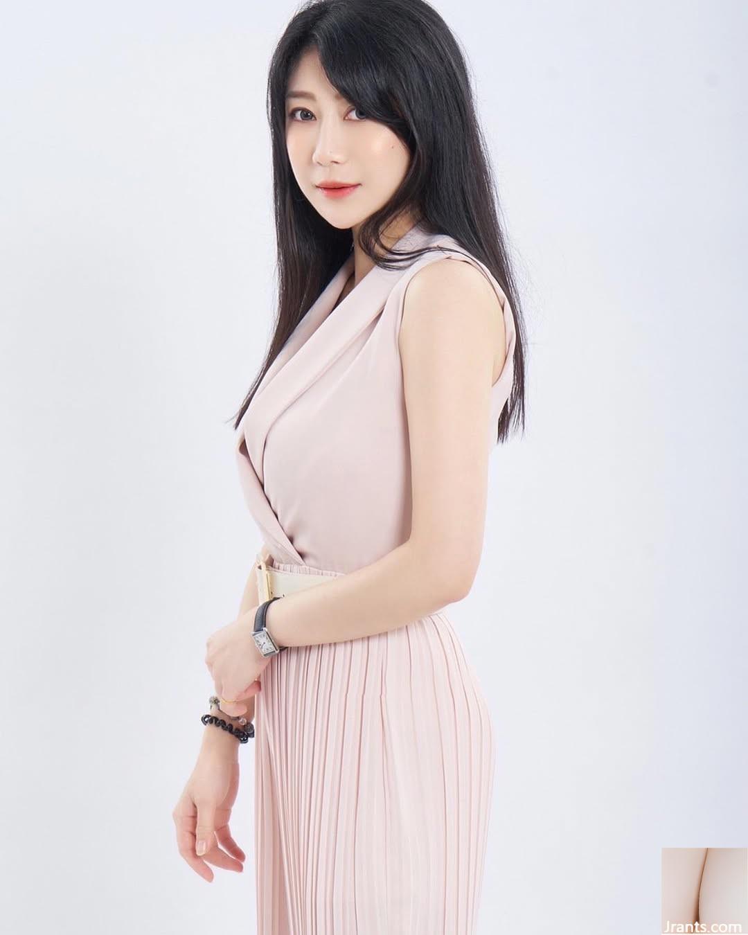 “Feng Yingying” Vẻ đẹp cấp độ đẹp của trường rất quyến rũ (10p)