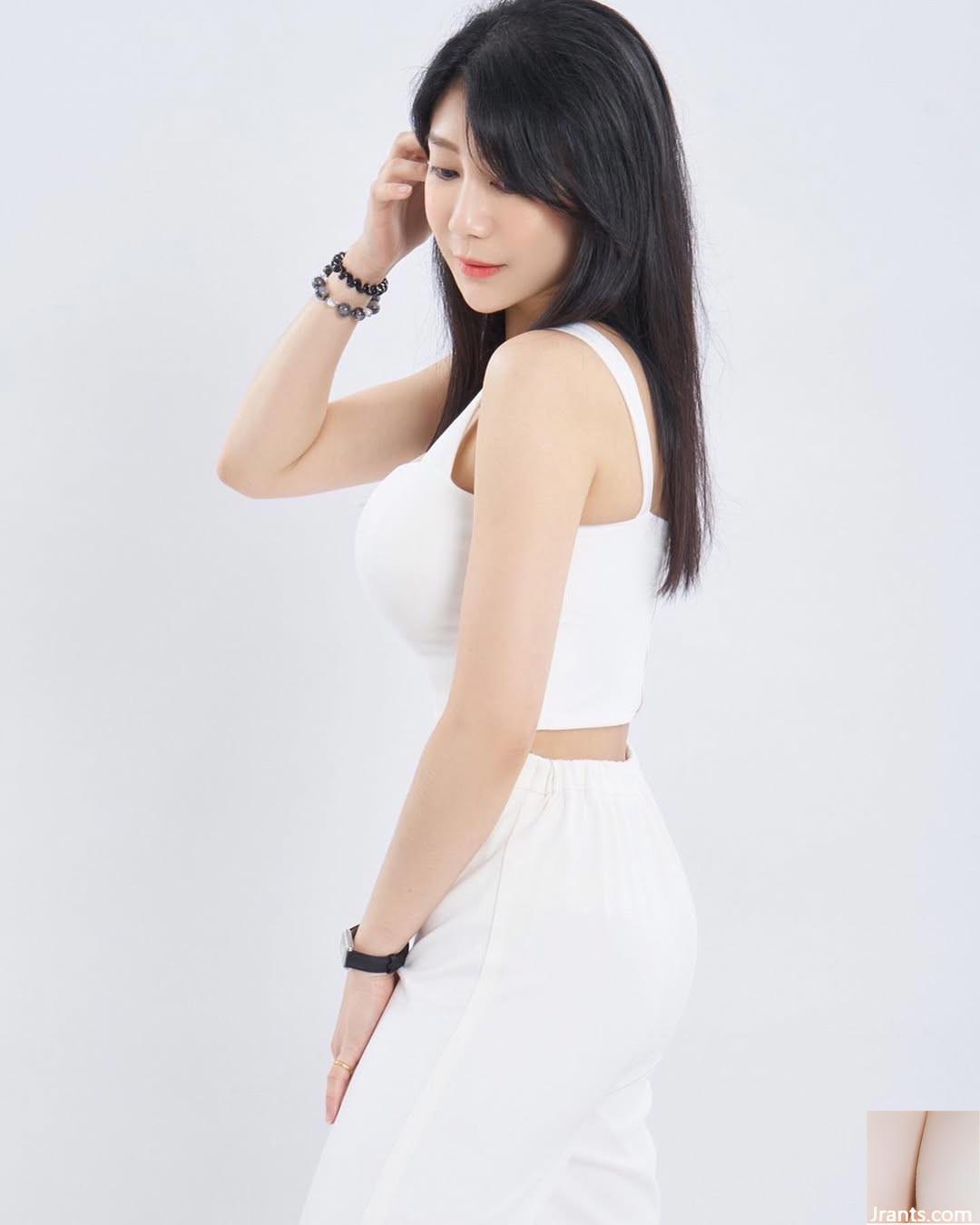 “Feng Yingying” Vẻ đẹp cấp độ đẹp của trường rất quyến rũ (10p) - Ảnh 2