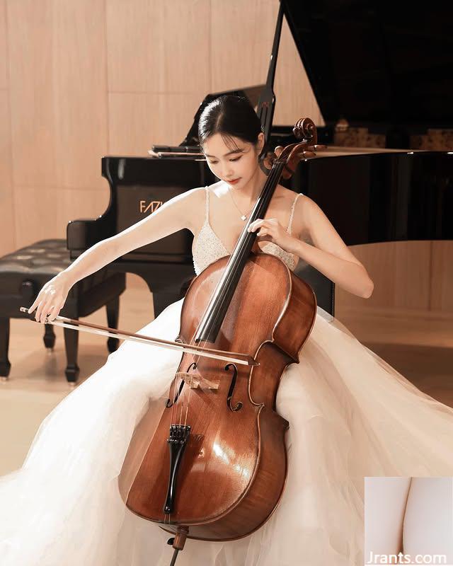 “Rubis” có một con số rất tốt và bộ ngực lớn (10p) - Ảnh 2