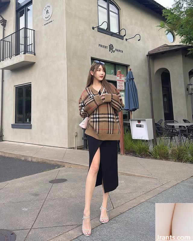 Vẻ đẹp nóng tính “Lynnlynn” đẹp đến nỗi nó trên bầu trời (10p) - Ảnh 2