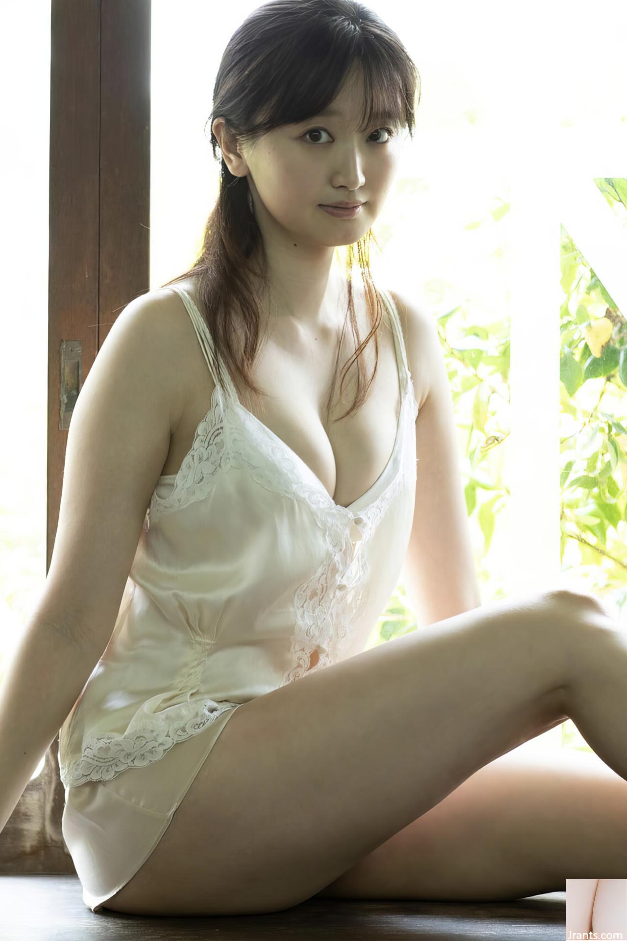 (Ayano Kuroki) Chân dài bất khả chiến bại và mông tròn đang hấp dẫn (22p) - Ảnh 3