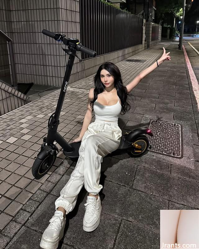 “Chen Qiqi 377” Bộ ngực đẹp không khoa học khiến mọi người phun nước (10p) - Ảnh 3