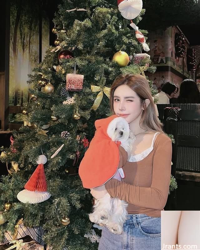 Chị gái sexy “Cai Cai” làm cho con nai nhỏ bị va vào cái nhìn đầu tiên (10p) - Ảnh 10