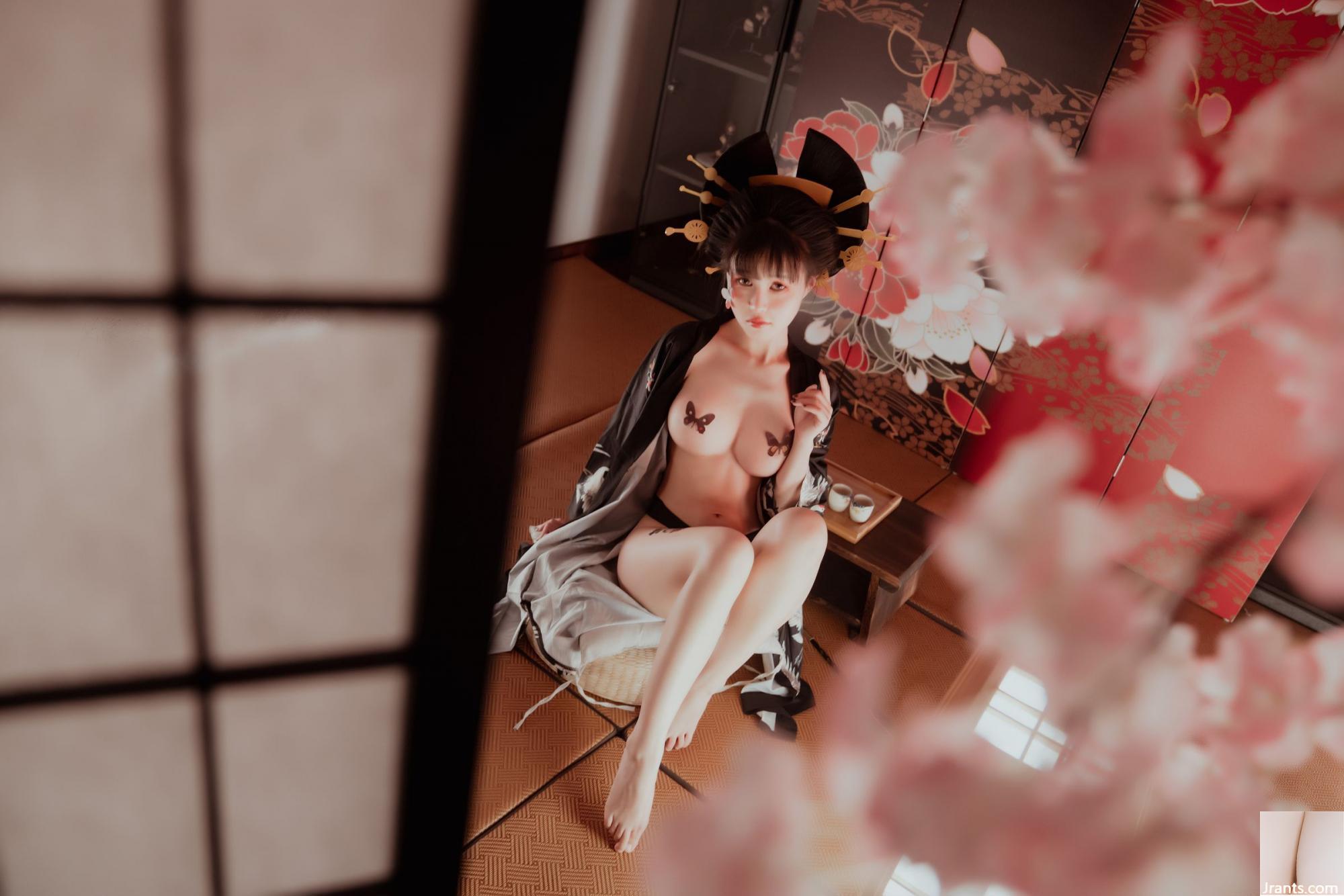 ZZ “Sakura” lóa mắt (55p) - Ảnh 3