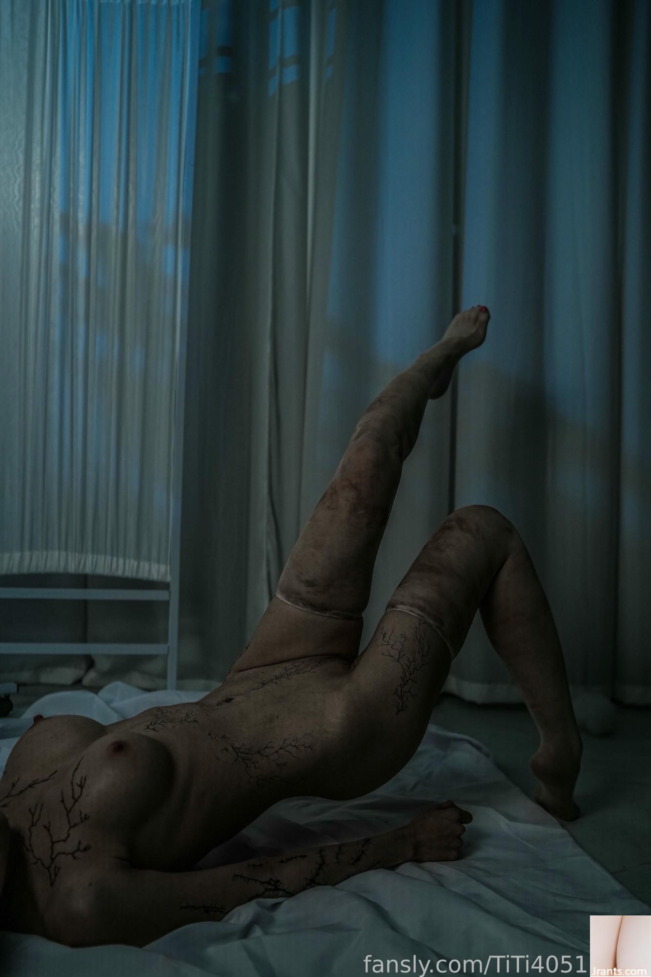 Hợp kim Coser@TiTi – Silent Hill(78P)