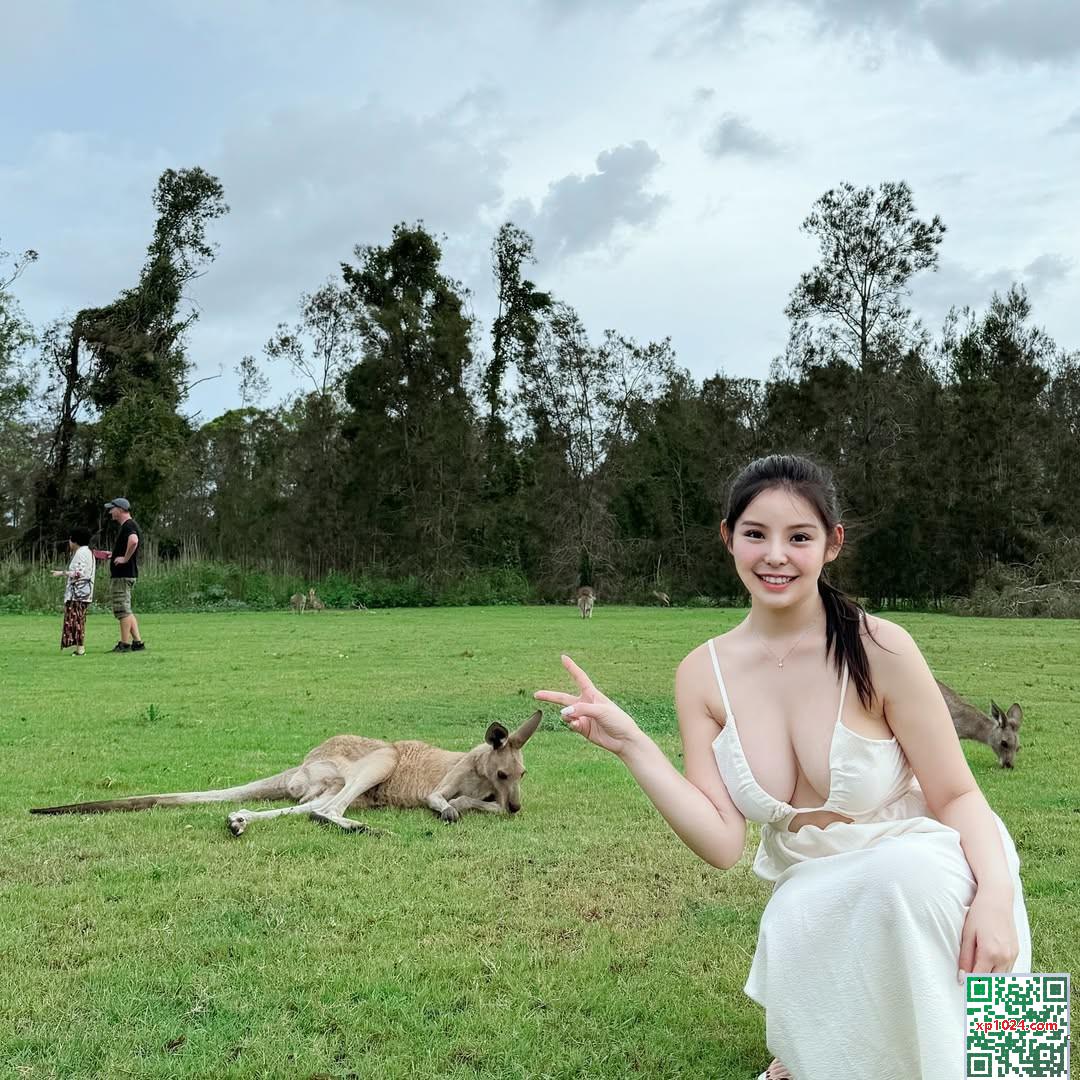 “Ziyi Cynthia” bắn phá tầm nhìn của bạn bằng một viễn cảnh nóng bỏng (19P)