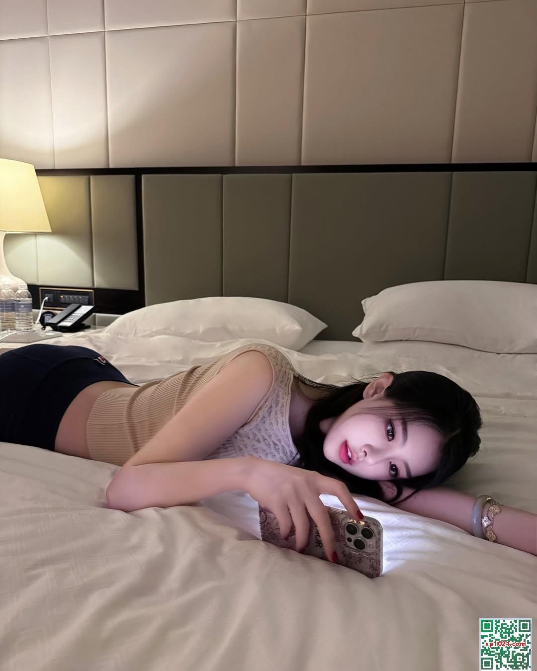 “Soooxiiy” ​​Half-Ball siêu khổng lồ đã phá vỡ đồ lót! (40p) - Ảnh 2