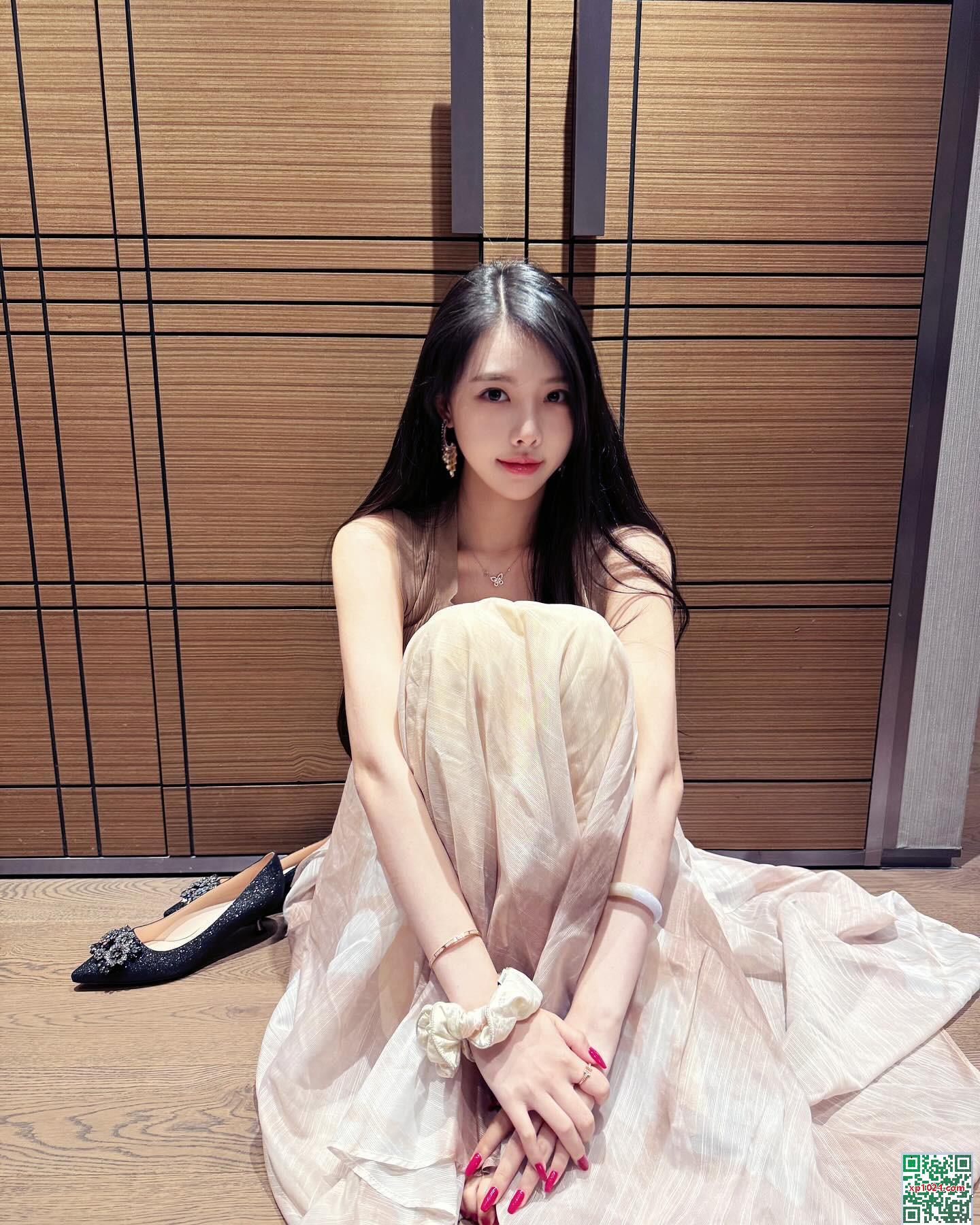 “Soooxiiy” ​​Half-Ball siêu khổng lồ đã phá vỡ đồ lót! (40p) - Ảnh 4