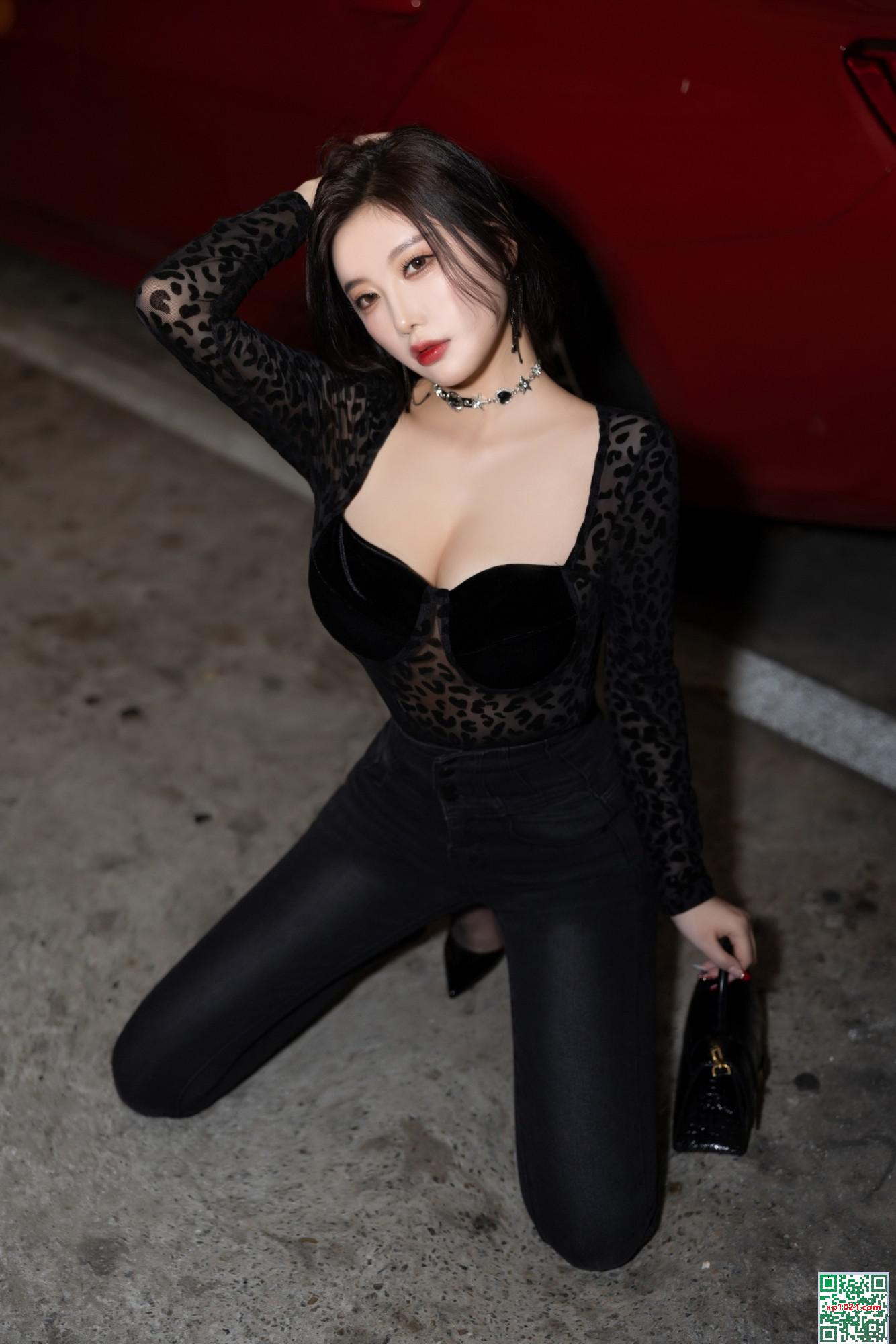 Yang Chenchen – Quần jean đen (100p) - Ảnh 10