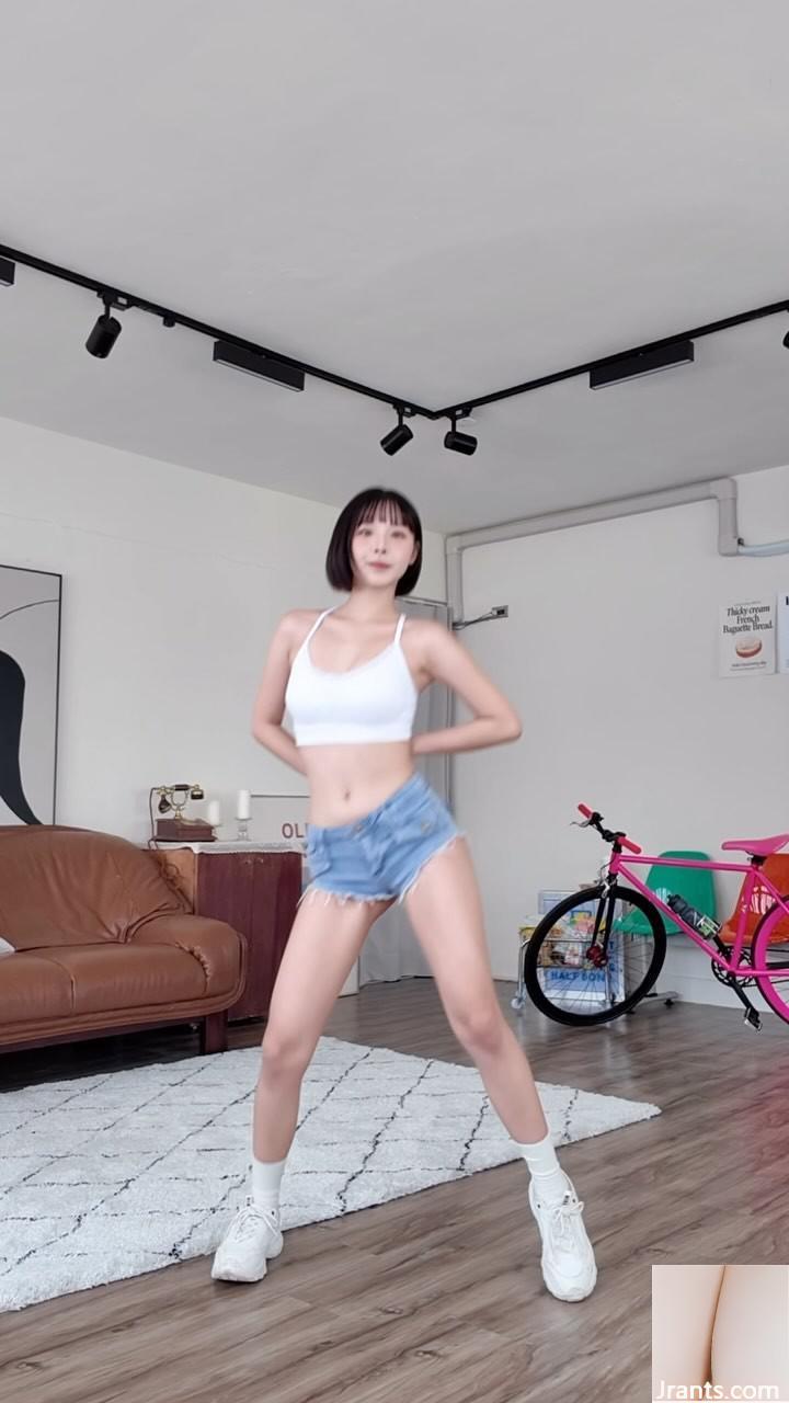 “Vicky Leader_huang Wenqi” đầy cám dỗ và cay cay! (21p) - Ảnh 16