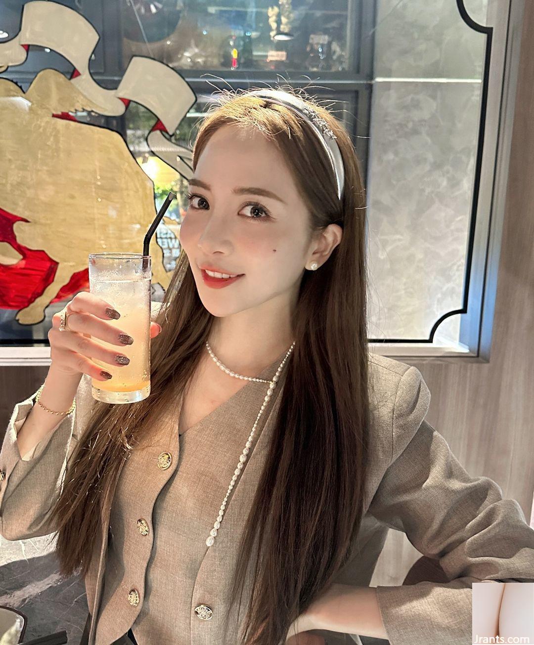 “Marina” đôi chân nóng bỏng và xinh đẹp thể hiện cơ thể cô ấy và không thể che giấu sự phấn khích của cô ấy (11p) - Ảnh 5