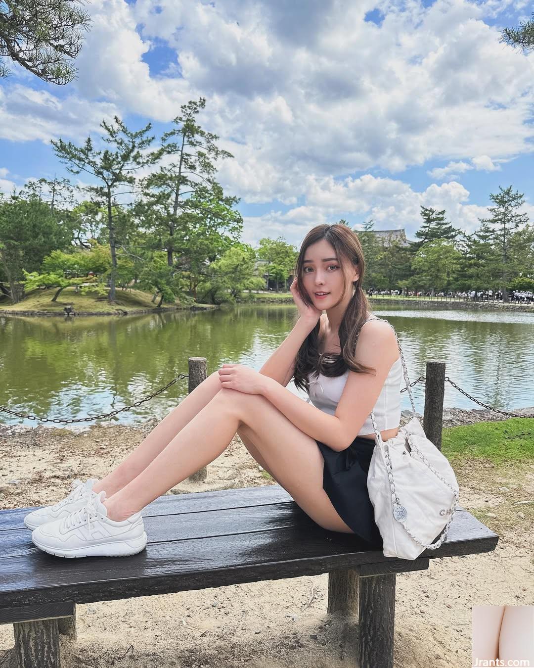 A Deep V Mở trên ngực “CIAN_YU_SHIUAN” Bộ ngực đẹp với con ngựa nhỏ (20p) - Ảnh 18