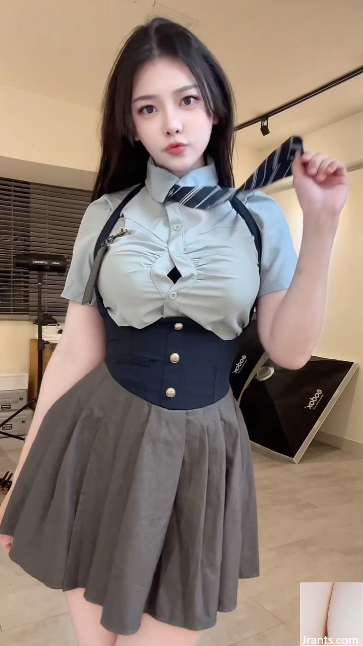 “Huo Xuan_iris_huo” Cô gái siêu dễ thương với những vết cắt thấp và chương trình lớn của dòng sự nghiệp của cô ấy (23p) - Ảnh 6