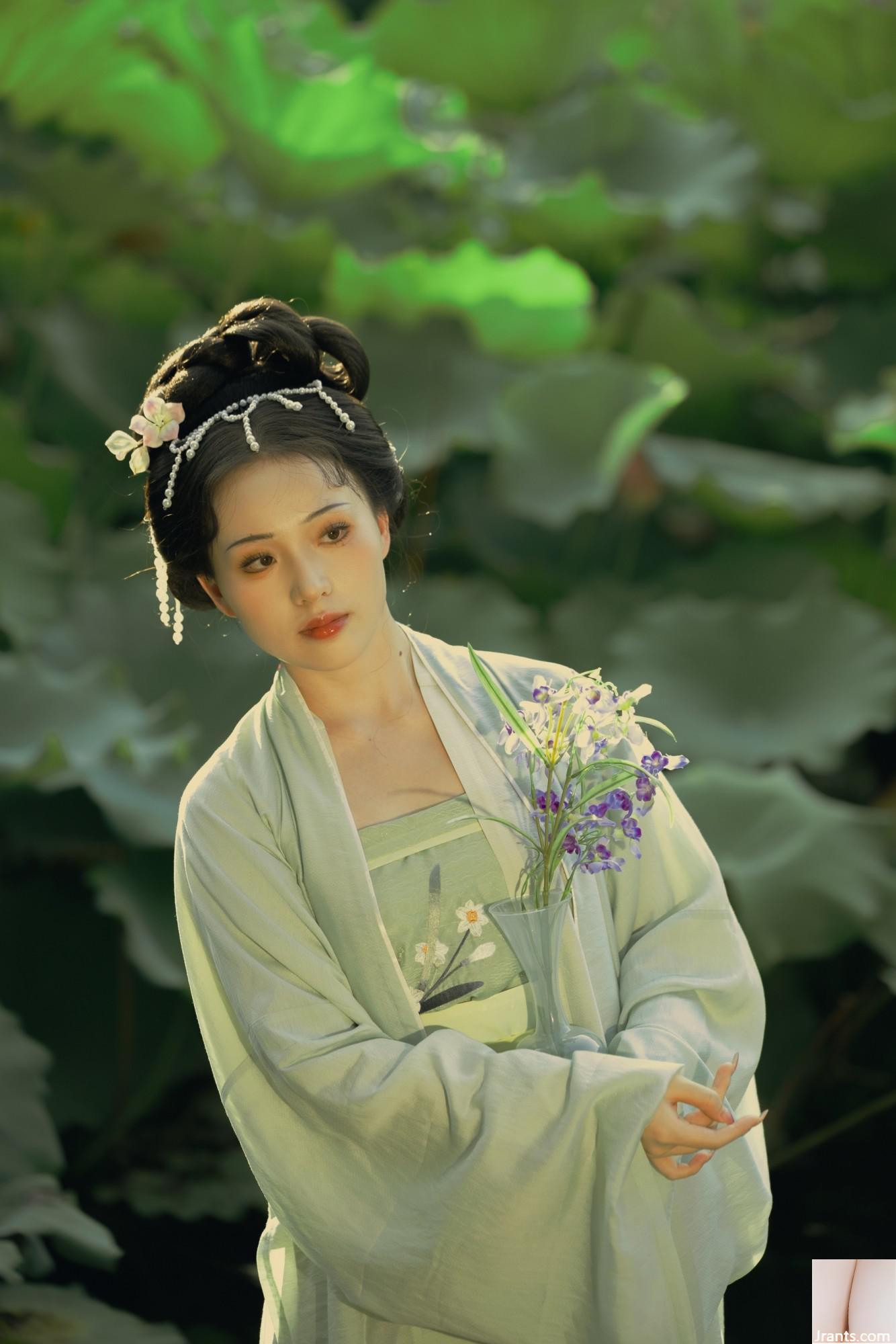 Quay lại Zhou Fang Jiajia (22p) - Ảnh 5